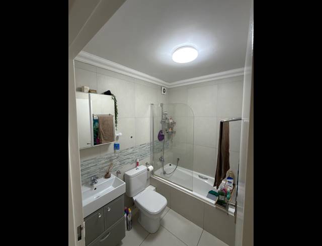 3 BEDROOM APARTMENT FOR SALE IN ESSENWOOD